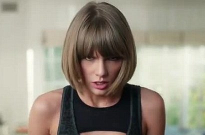 Kocak, Intip Iklan Taylor Swift Jatuh Saat Lari di Treadmill