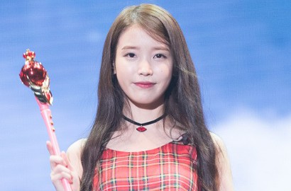 Pamer Suara Merdu, IU Rayakan April Mop dengan Rilis Lagu Tanpa Judul