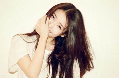 Agensi Jelaskan Latar Belakang Lagu Misterius IU