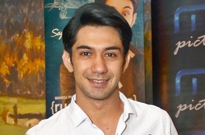 Doyan Nonton, Ini Film Yang Sukses Memukau Reza Rahadian