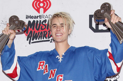 Fans 1D cs Tuding Kemenangan Justin Bieber di iHeartRadio Music Awards Palsu