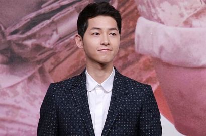 Waduh, Foto Jadul Song Joong Ki Mesra dengan Mantan Pacar Tersebar