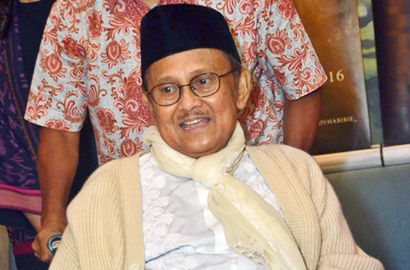 Kepincut Akting Reza Rahadian, B.J. Habibie Ingin Tonton 'My Stupid Boss'