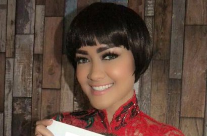 Datang Sidang Dikawal Polisi Militer, Julia Perez Pede Tanpa Wig