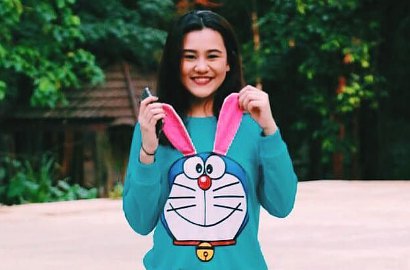 Netter Kritik Foto Aaliyah dan Putra Angelina Sondakh Cium Bibir Ala Orang Pacaran