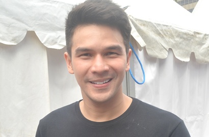 Selamat, Istri Jonathan Frizzy Lahirkan Putra Ketiga