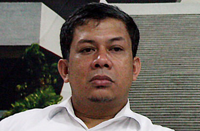 Fahri Hamzah Nangis-Nangis Karena Diusir dari Grup WA PKS