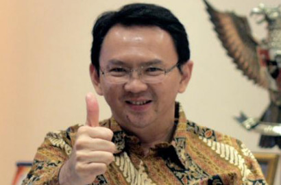 Ada Kaleng Bir di Meja Ahok Saat Makan Malam Bareng Pegiat Medsos?
