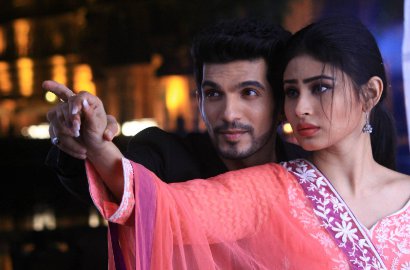 Hentikan 'Naagin' Gara-Gara Rating Anjlok, SCTV Diprotes Netter