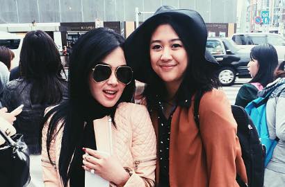 Heboh Video Syahrini Ketemu Sherina di Jepang