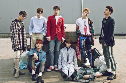 Jadi 'Sampah', Zico dan Kawan-Kawan Dibuang di MV 'Toy' Block B