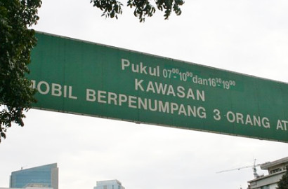 Uji Coba Penghapusan 3 in 1, Kawasan Semanggi Padat Kendaraan