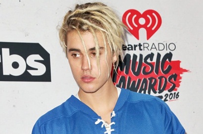 Kurang Ajar, Justin Bieber Matikan Rokok di Lengan Penyanyi Post Malone