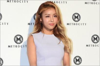 Beredar Online, Foto Predebut Buktikan Yubin Wonder Girls Dulu Lesbian?