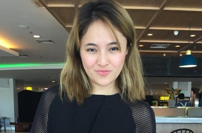 Pakai Lingerie Seksi dan Beradegan Ranjang, Marshanda Izin Egi John