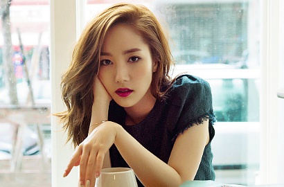 Terlalu Bulat, Netter Duga Park Min Young Oplas Payudara Gara-Gara Foto Ini