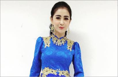Penuh Haru, Uut Permatasari Gelar Syukuran 7 Bulanan