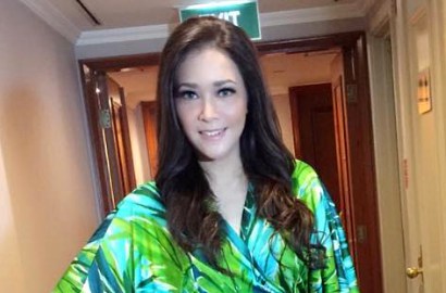 Foto Hot Tangan Al Ghazali di Celana Alyssa, Maia Estianty Bilang Apa?