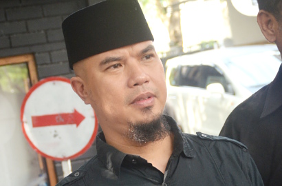 Ahmad Dhani Gemparkan Panggung Bareng 4 Peserta 'Dewi Dewi Mahadewi'