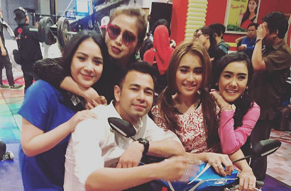 Ditanya Bagaimana 'Pesbukers' Tanpa Dirinya, Ini Jawaban Santai Raffi Ahmad