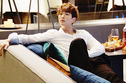 Onew Ungkap Reaksi Kocak Member SHINee Soal Song Hye Kyo