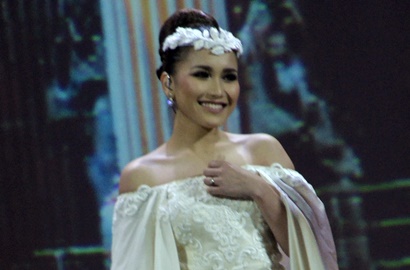 Sebut Raffi Peluk Wanita 'Galon', Ayu Ting Ting Dibully Netter