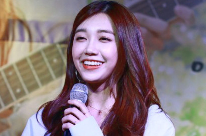 Jadi No 1, Eun Ji A Pink Kalahkan OST 'Descendants of the Sun' di Chart Musik
