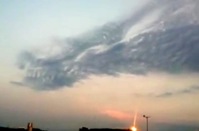 Wow, Kemunculan Awan Berbentuk Naga di Langit Bikin Merinding