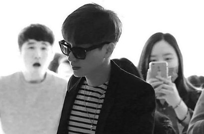 Tampil Super Keren Berangkat ke Jepang, Netizen: Itu Leeteuk Suju?