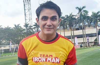 Vicky Nitinegoro Siapkan Buah Ini Sebelum Bertanding Sepak Bola