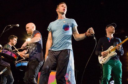Penuh Haru, Ini Kata Coldplay Soal Anak Autis yang Nangis di Konser