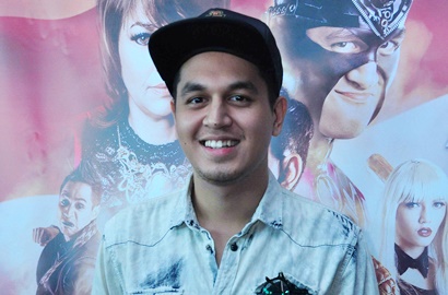 Heboh Foto Kevin Julio Pamer Gerakan Pegang Alat Kelamin