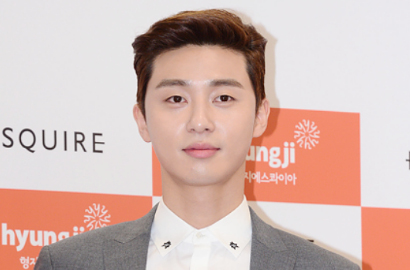 Tampil Serba Hitam, Park Seo Joon Berangkat Fanmeeting ke Jepang