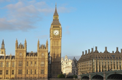Waduh, Jam Raksasa Big Ben di London Berhenti Berdentang