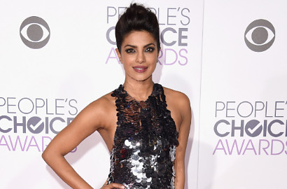 Priyanka Chopra Sebut Donald Trump Primitif Soal Larangan Terhadap Kaum Muslim