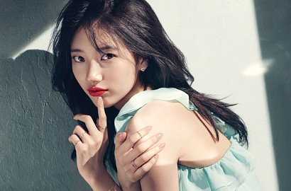 Pamer Bibir Seksi, Suzy Gigit Cincin di Iklan Perhiasan