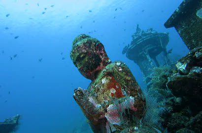 Yuk, Intip Keindahan Taman Pura Bawah Laut di Bali