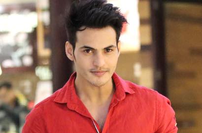 Ravi Bhatia Perankan 3 Karakter di 'Roro Jonggrang', Jadi Siapa Saja?