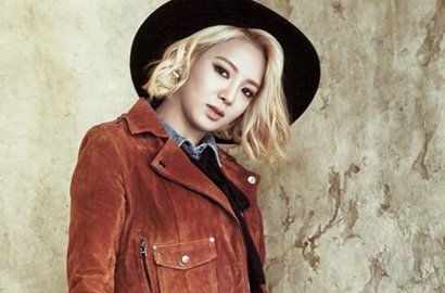 Unggah Foto Main Bareng Anjing, Punggung Seksi Hyoyeon SNSD Bikin Salah Fokus
