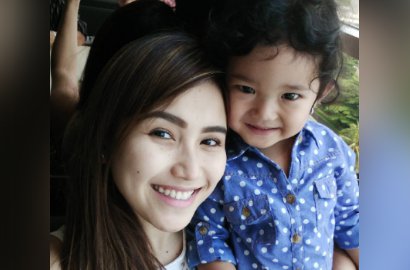 Baru 2,5 Tahun, Ayu Ting Ting Sudah Daftarkan Bilqis Masuk TK