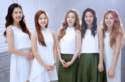 Cantiknya Red Velvet Tampil Alami di Iklan Kosmetik Bikin Fans Meleleh