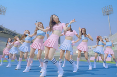 Bukan AOA, MV 'Dream Girls' IOI Mirip 'Into The New World' SNSD?