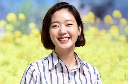 Potong Rambut Cepak Ala Cowok, Kim Go Eun Bikin Syok Jadi Ganteng