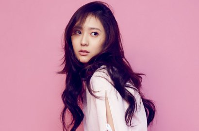 Krystal f(x) Akhiri Syuting Film Tiongkok 'Unexpected Love' dengan Hadiah Manis