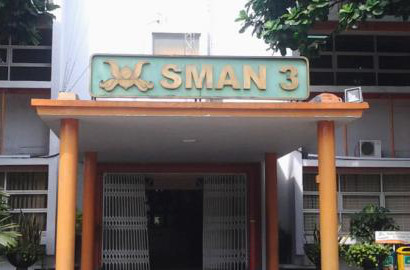 Video Bully SMAN 3 Jakarta Beredar, Siswi Dipaksa Pakai Bra dan Merokok