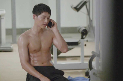 Pamer Abs Hingga Nguping, Adegan Klise Ini Malah Bikin K-Drama Makin Menarik
