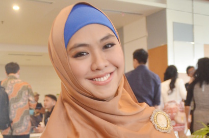 Oki Setiana Dewi Dituding Ustazah Abal-Abal, Ini Pembelaan Para Sahabat