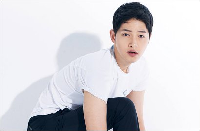 Minta Fans Waspada, Joong Ki Bantah Gelar Fanmeeting di Singapura-Malaysia