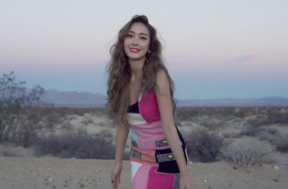 Cantik Banget, Jessica Ngedance di Jalanan di Teaser 'Fly'
