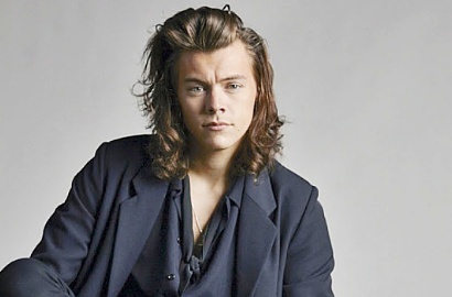Demi Amal, Harry Styles One Direction Rela Pangkas Rambutnya